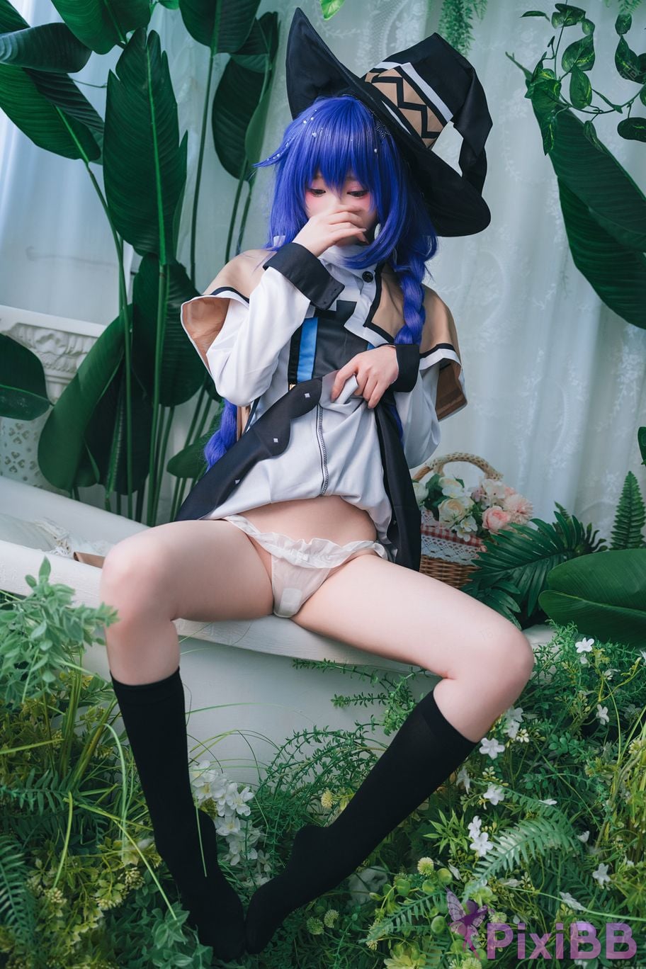 Cosplayer Irisuare Airi Luo Qixi Reincarnation without a job PixiBB.COM 005