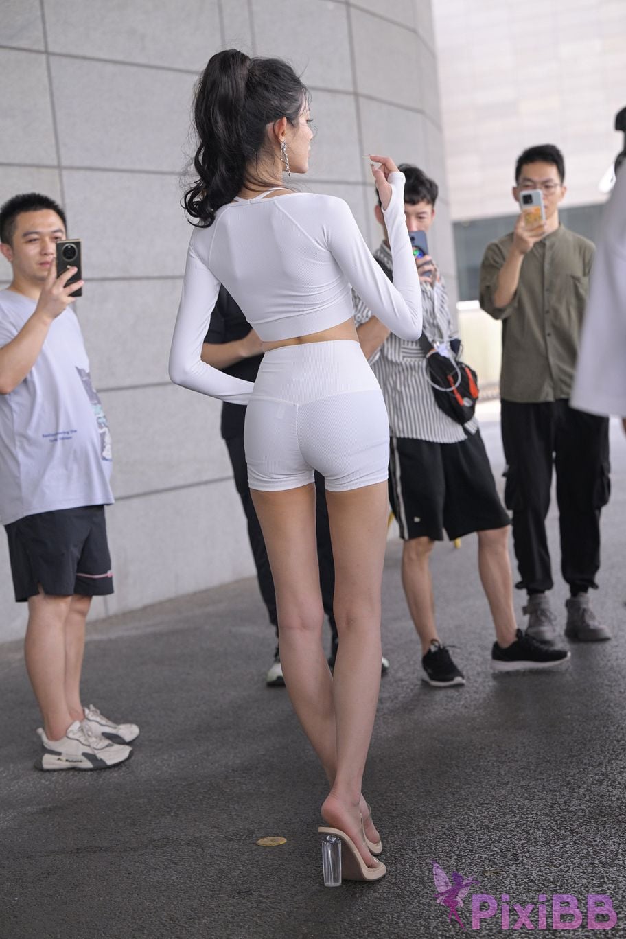 Featured Street Photography Works No.5627 Tight white hot pants PixiBB.COM 141