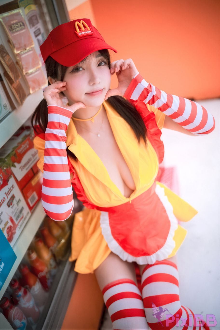 AI Enhanced DJAWA Photo Son Ye Eun McDonald s Girl PixiBB.COM 053