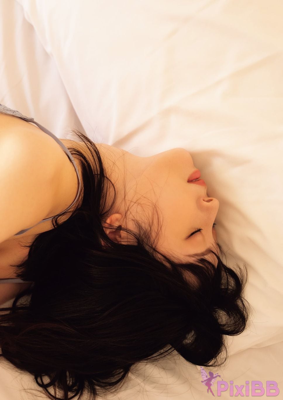 Japanese Idol Takimoto Shizuha Shizukuha First photo book WHITE HOTEL PixiBB.COM 025
