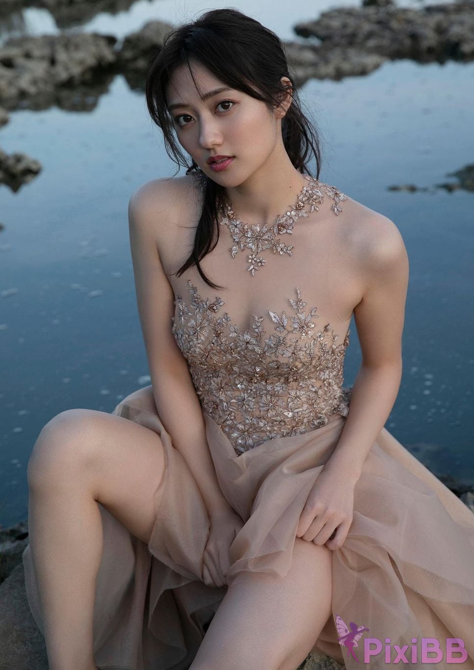 Japanese Idol Okuyama Kazusa Brilliant Body Spisan gravure photo book PixiBB.COM 013