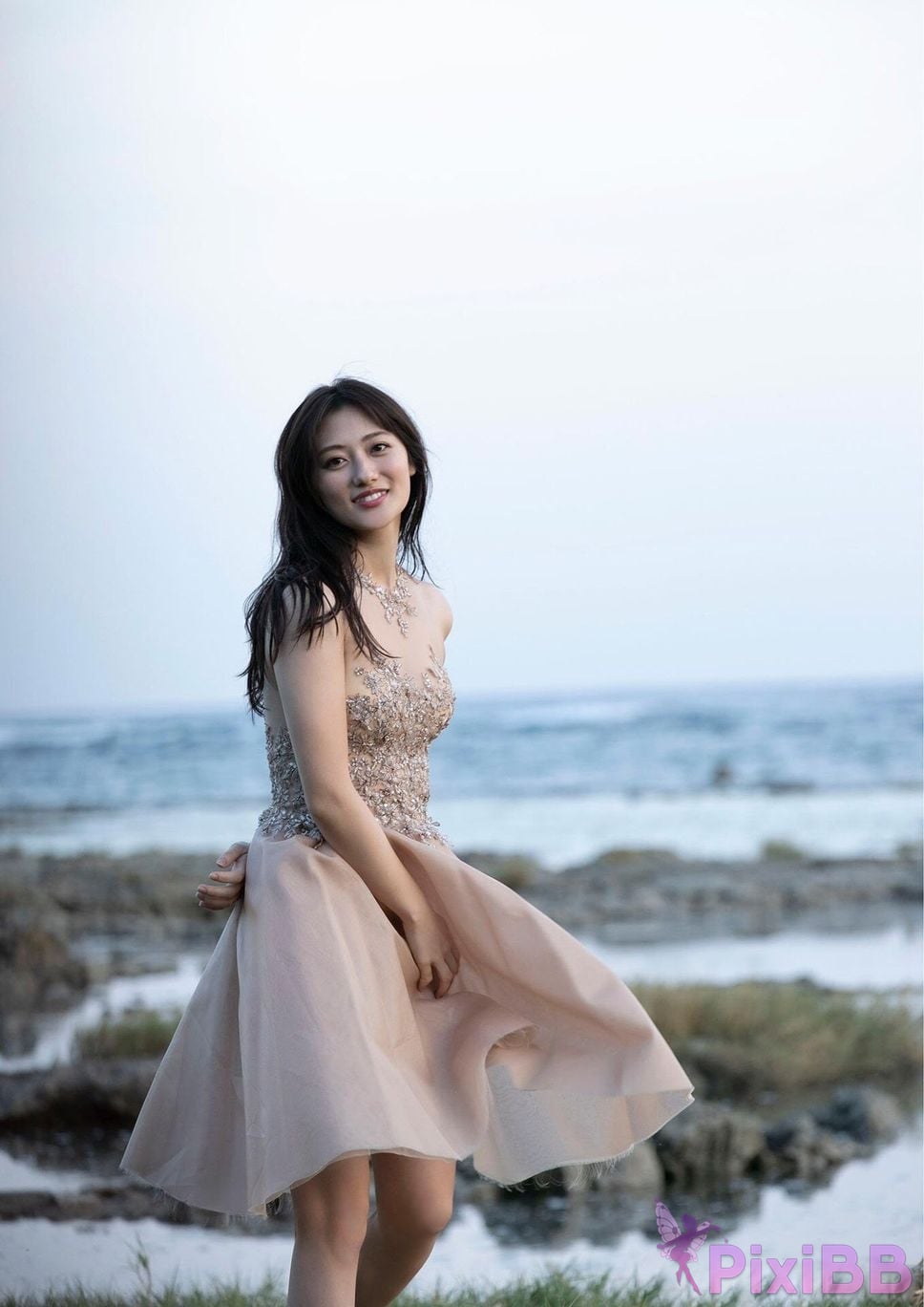 Japanese Idol Okuyama Kazusa Brilliant Body Spisan gravure photo book PixiBB.COM 015