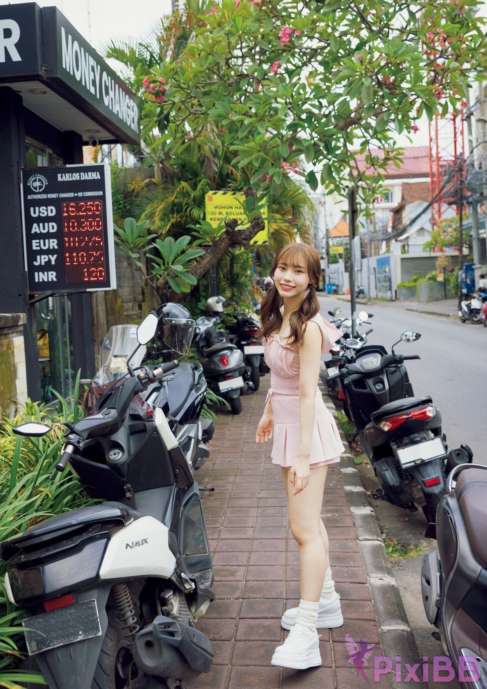 Japanese Idol Saaya Kawagoe 1st photo collection Itll work out somehow PixiBB.COM 059