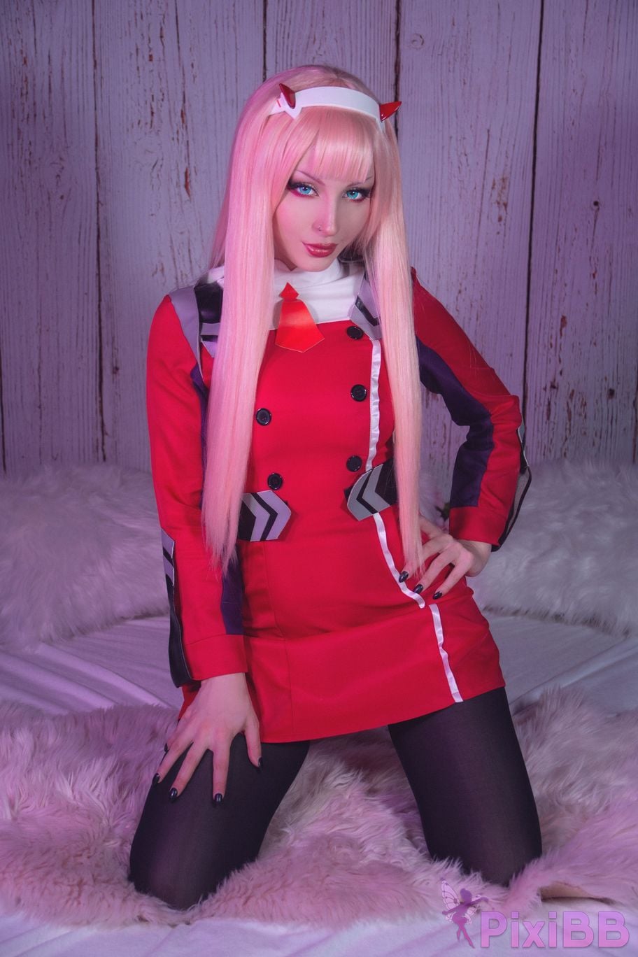 ShiroKitsune Zero Two PixiBB.COM 58