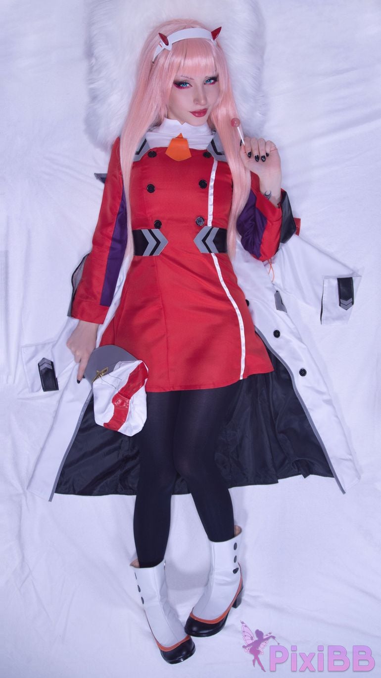ShiroKitsune Zero Two PixiBB.COM