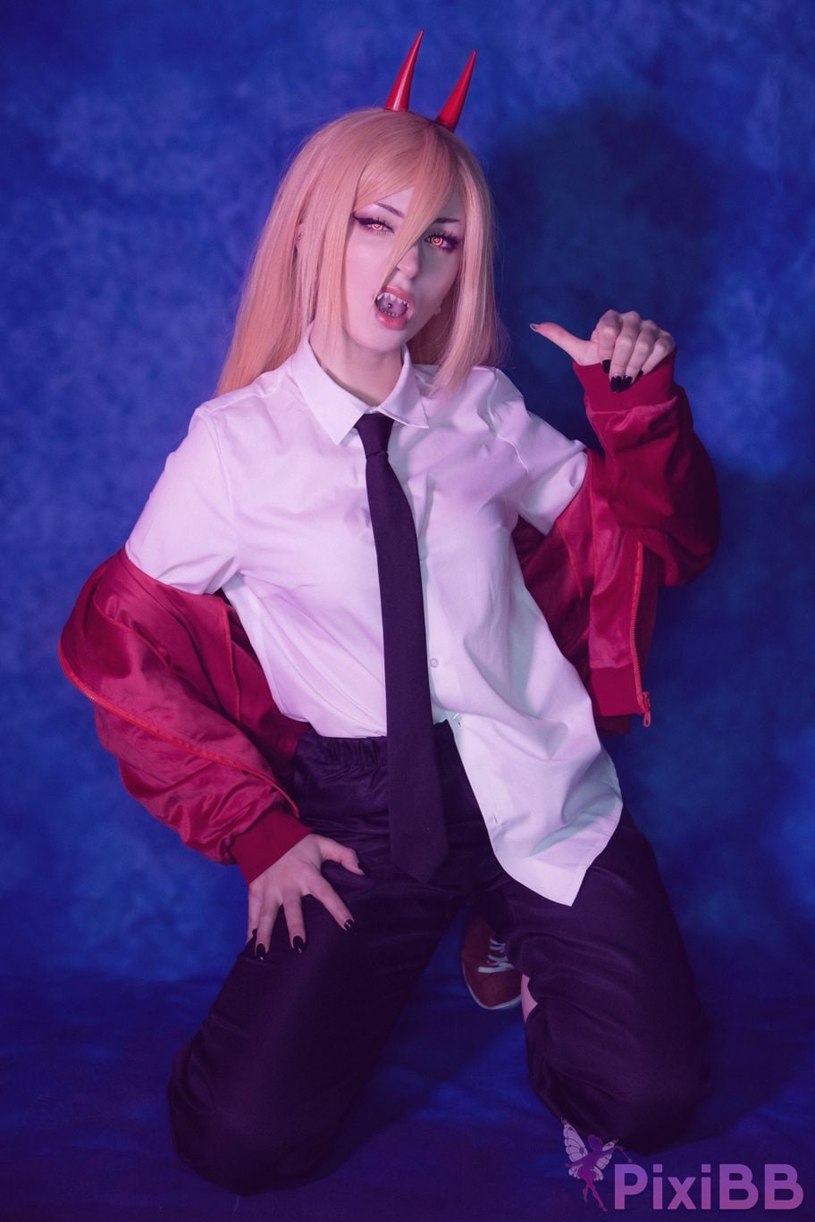 ShiroKitsune Power (Chainsaw Man) PixiBB.COM 4