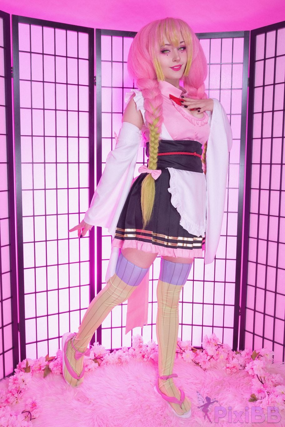 ShiroKitsune Mitsuri Kanroji PixiBB.COM 22