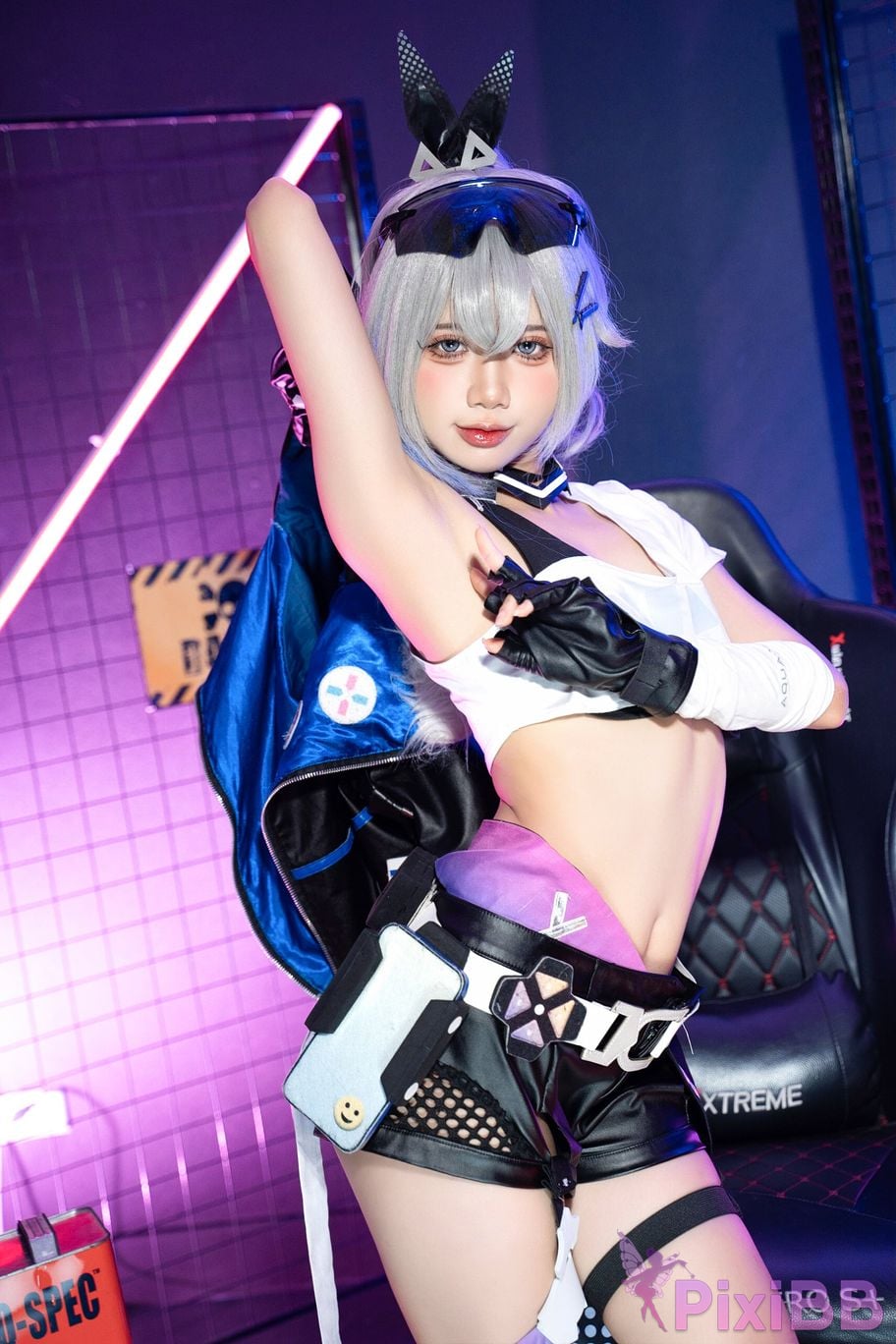 Coser PoppaChan Silver Wolf PixiBB.COM 006