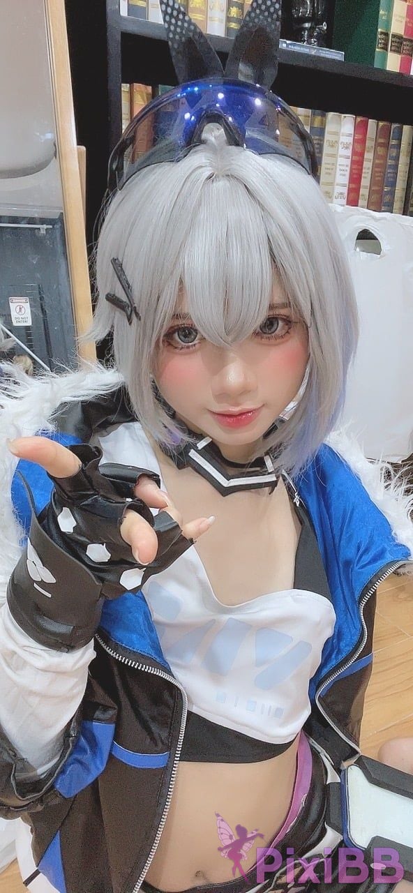 Coser PoppaChan Silver Wolf PixiBB.COM 047