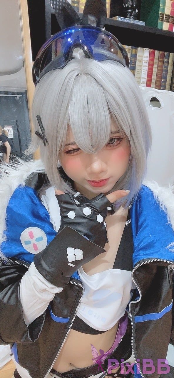 Coser PoppaChan Silver Wolf PixiBB.COM 049