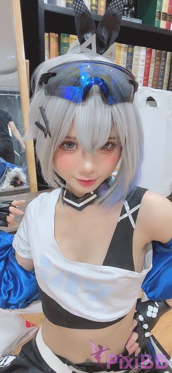 Coser PoppaChan Silver Wolf PixiBB.COM 051