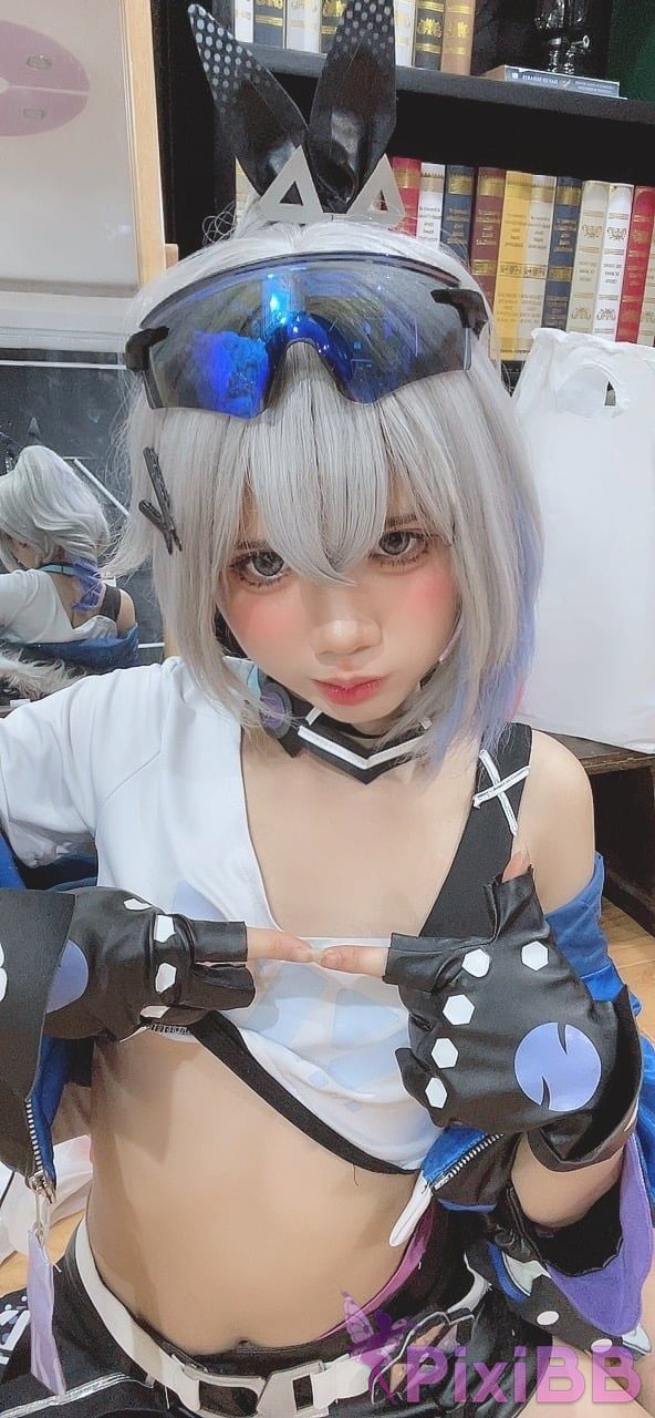 Coser PoppaChan Silver Wolf PixiBB.COM 056