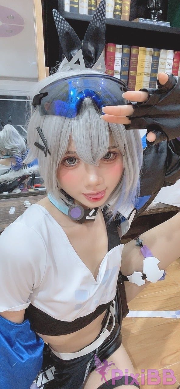 Coser PoppaChan Silver Wolf PixiBB.COM 063