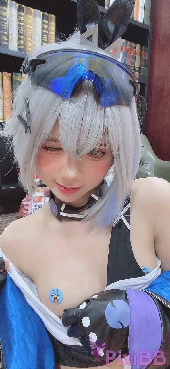 Coser PoppaChan Silver Wolf PixiBB.COM 079