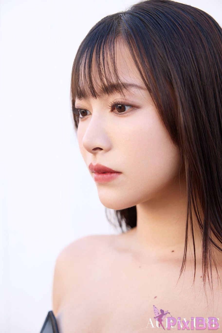 Japanese Idol Takara Suzuki Hijiri aura bule magazine 2 PixiBB.COM 055