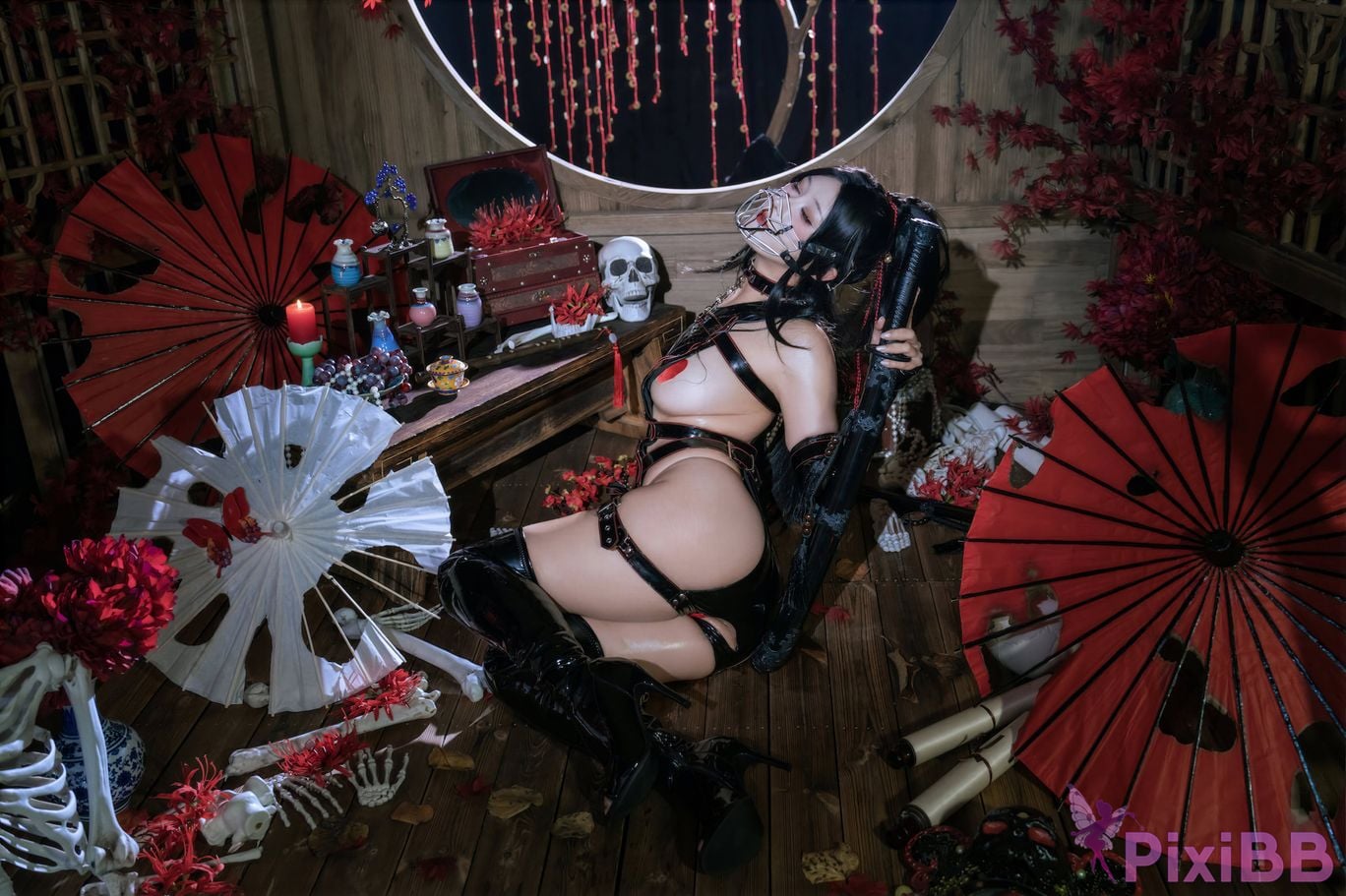 Cosplayer Yunxixi Yunx1x1 Dark tolerance PixiBB.COM 011