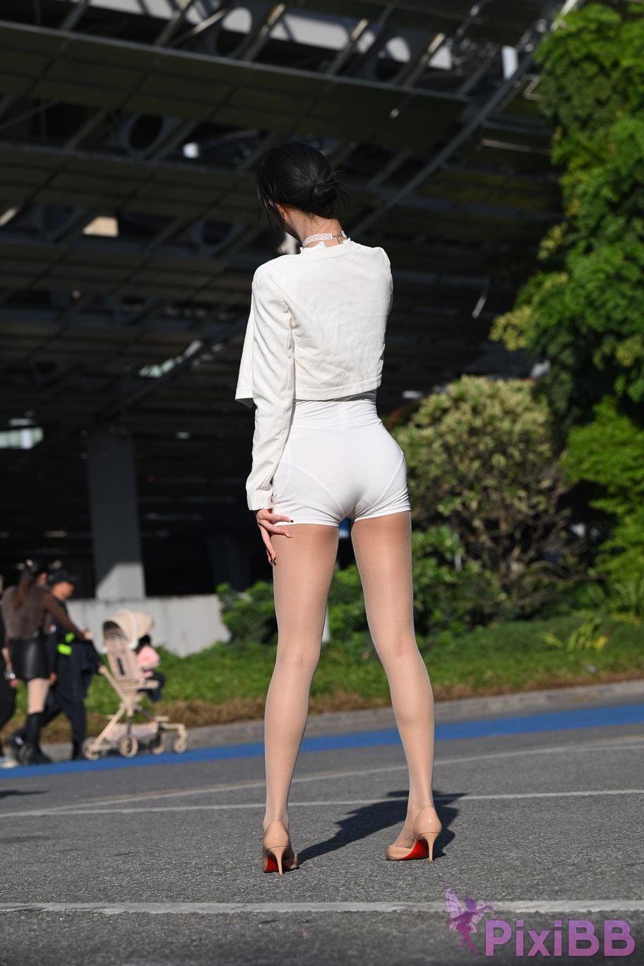Featured Street Photography Works No.5631 Shredded Pork Long Legs Guoguo PixiBB.COM 201