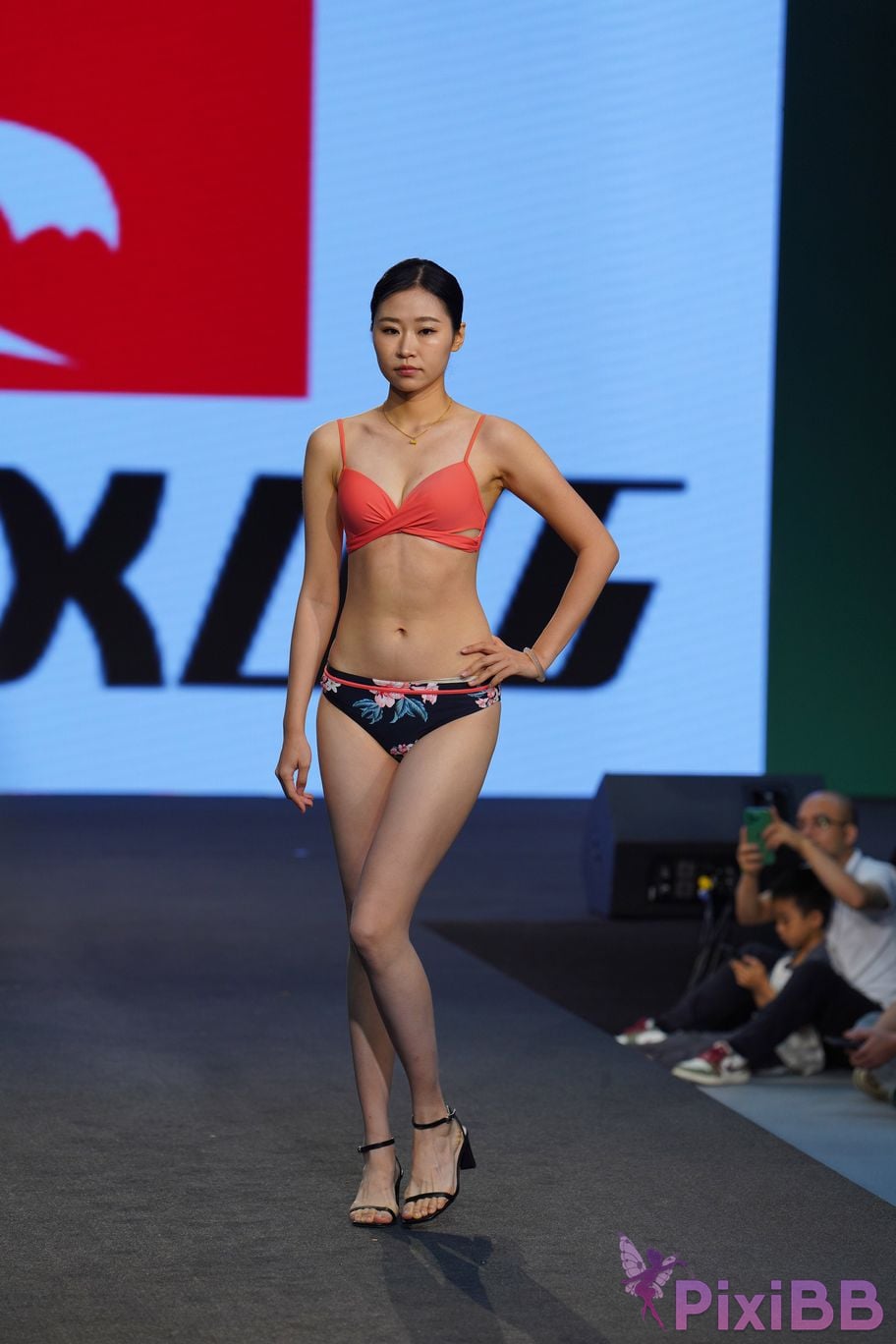 Featured Street Photography Works No.5636 Underwear Exhibition 32 PixiBB.COM 003