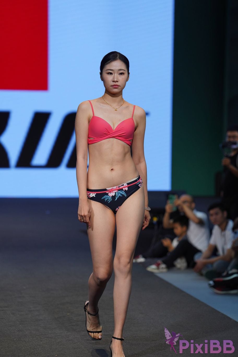 Featured Street Photography Works No.5636 Underwear Exhibition 32 PixiBB.COM 010