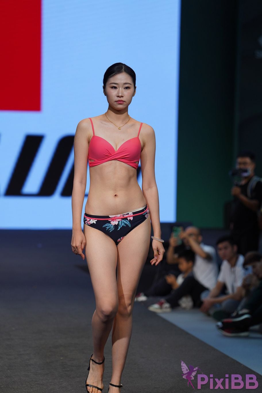 Featured Street Photography Works No.5636 Underwear Exhibition 32 PixiBB.COM 011