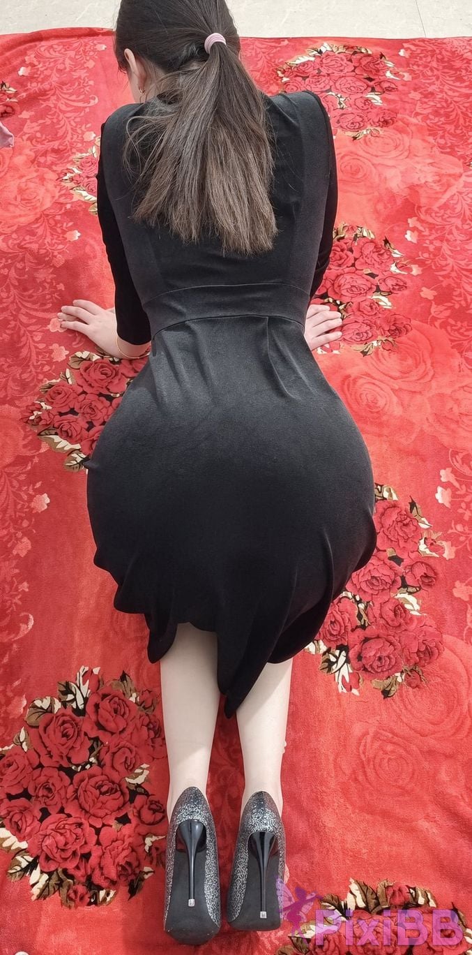 OtherXXX Qinger beautiful butt exposed in front of others Seducing the old man PixiBB.COM 093
