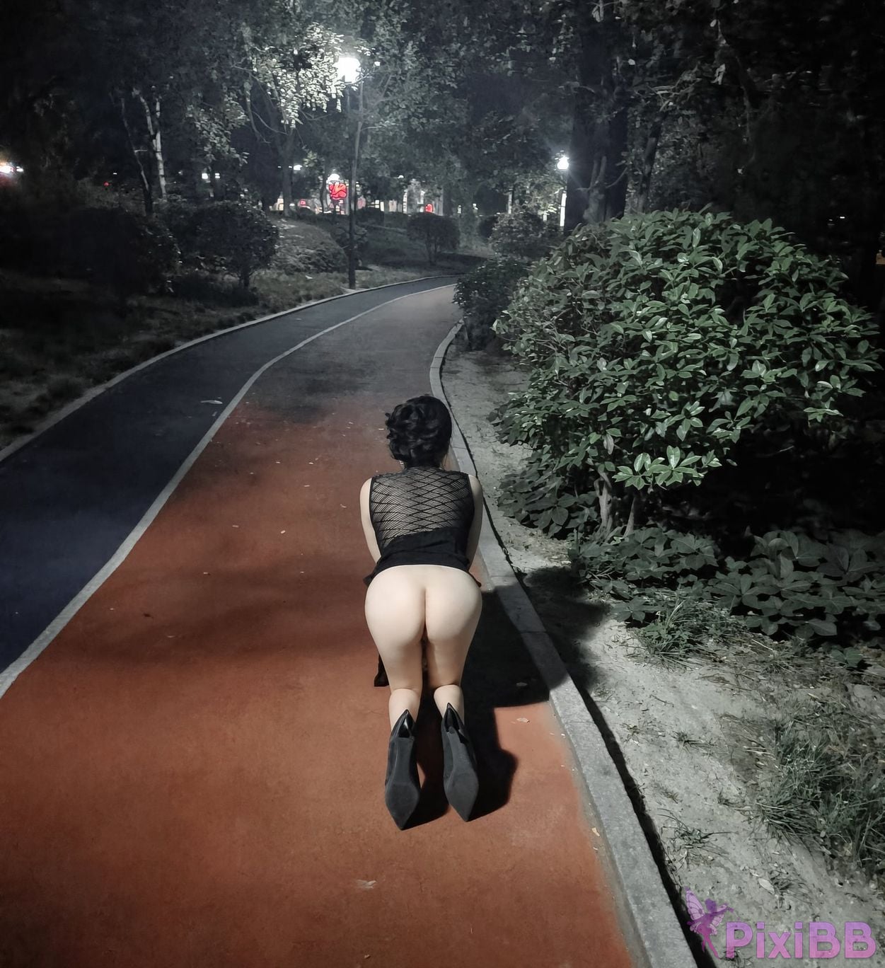 OtherXXX Qinger beautiful butt exposed in front of others Seducing the old man PixiBB.COM 184