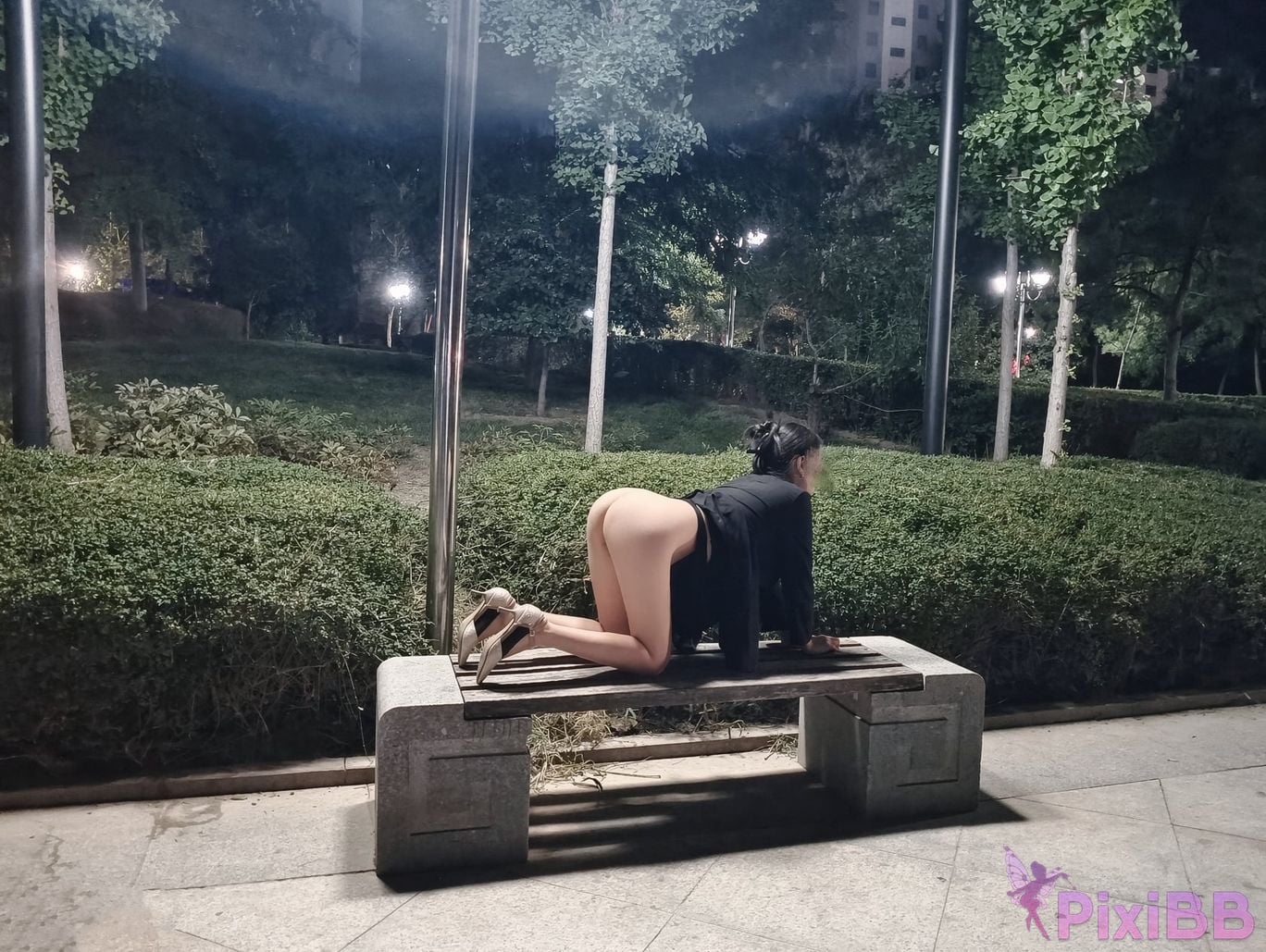 OtherXXX Qinger beautiful butt exposed in front of others Seducing the old man PixiBB.COM 210