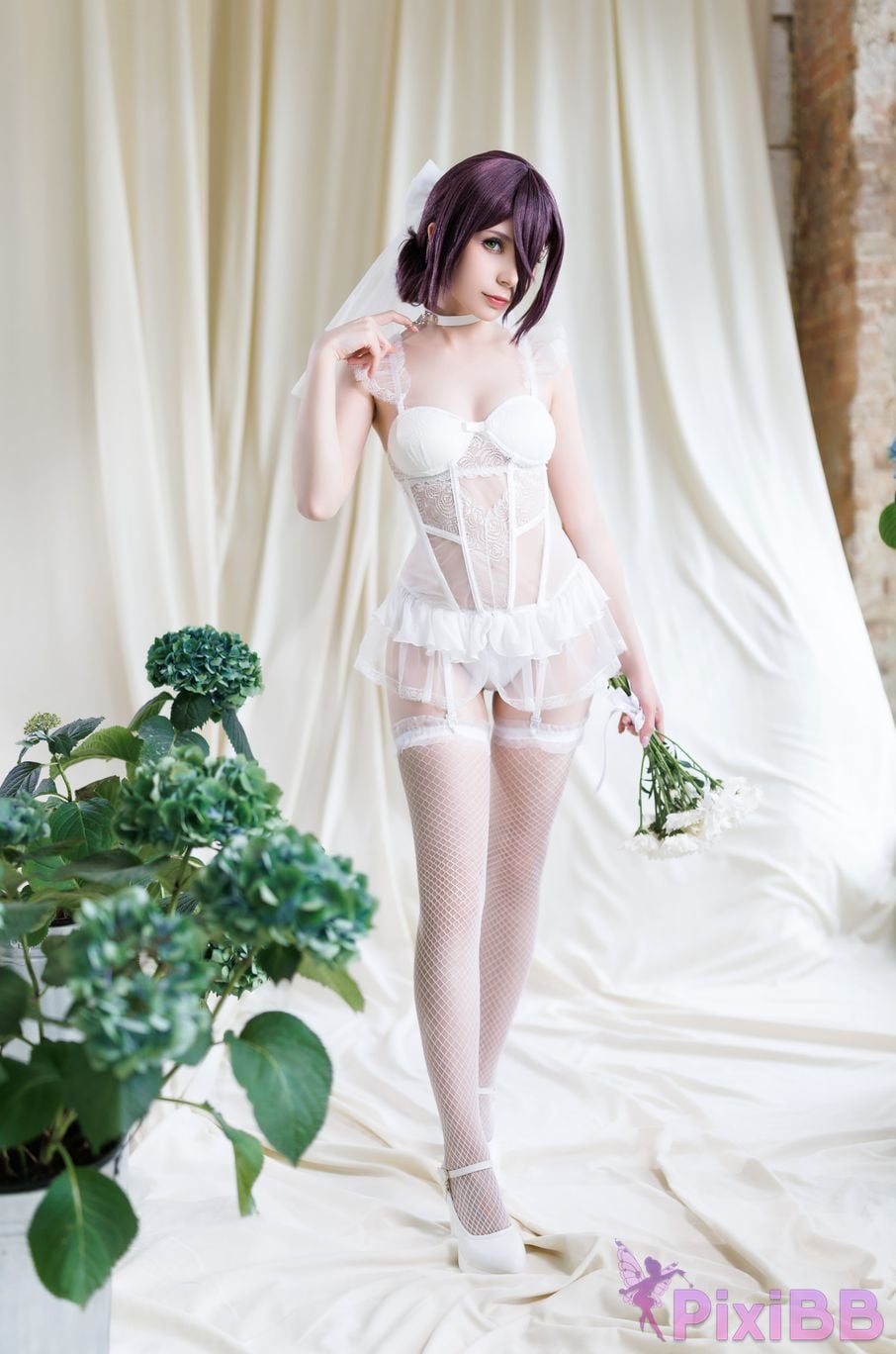 Cosplayer OwlLit chainsaw man Lesse wedding dress PixiBB.COM 001