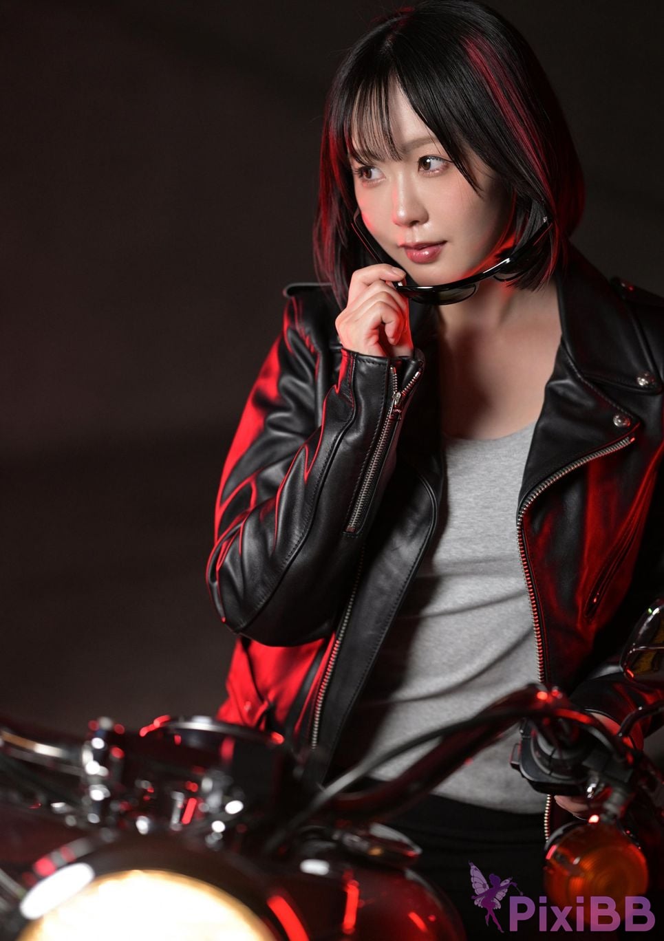 Japanese Idol Yuki Yomichi night snow Arms Magazine Digital Photo Collection BOOK in GUN ACTION PixiBB.COM 008