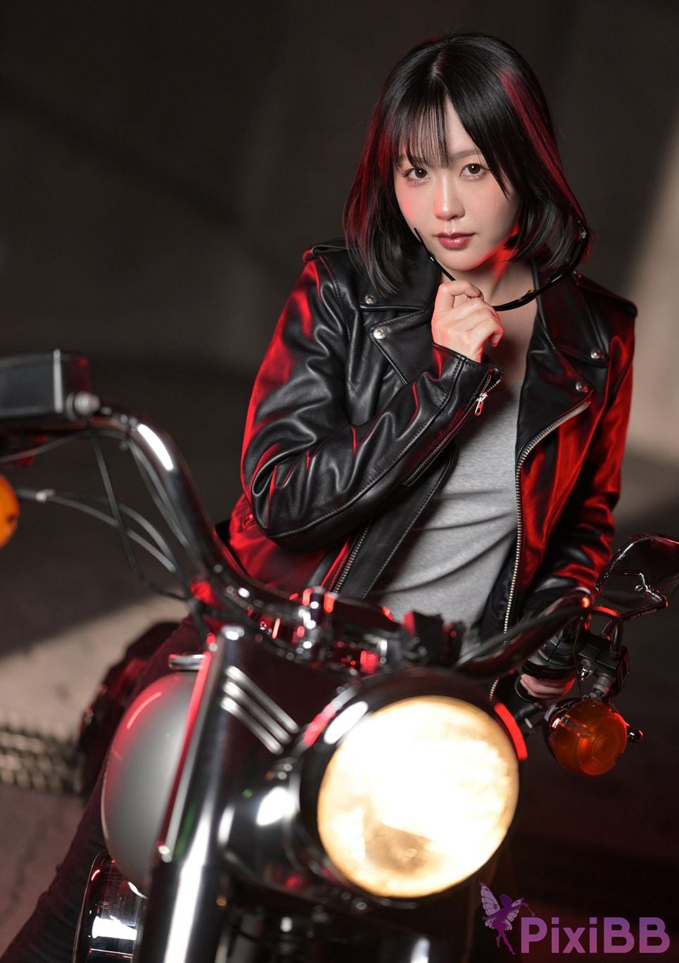 Japanese Idol Yuki Yomichi night snow Arms Magazine Digital Photo Collection BOOK in GUN ACTION PixiBB.COM 009
