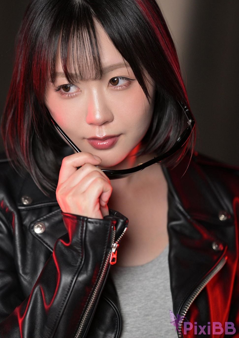 Japanese Idol Yuki Yomichi night snow Arms Magazine Digital Photo Collection BOOK in GUN ACTION PixiBB.COM 011