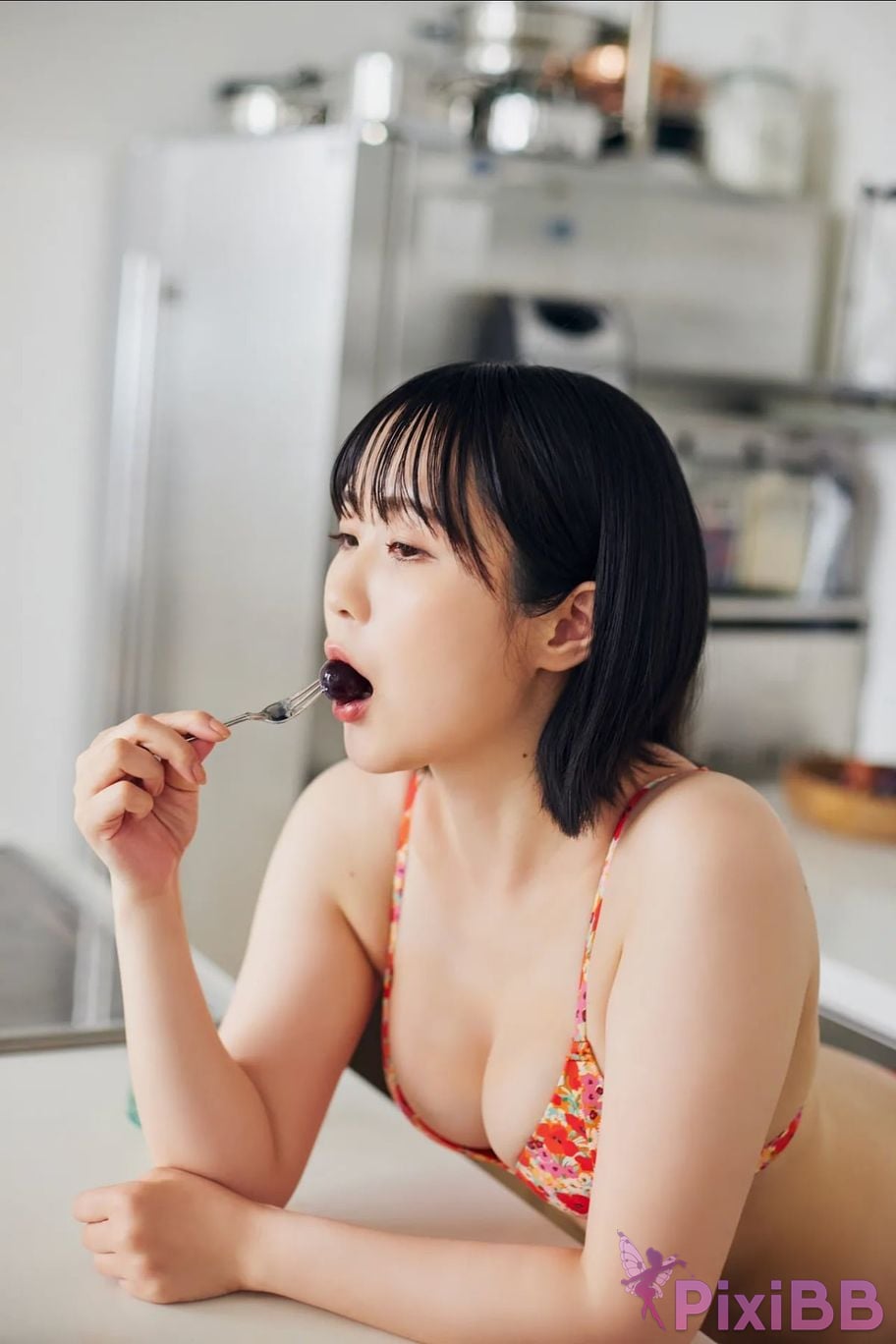 Japanese Idol Yuki Yomichi Night Road Snow FRIDAY Digital Photo Book Lets do it PixiBB.COM 068