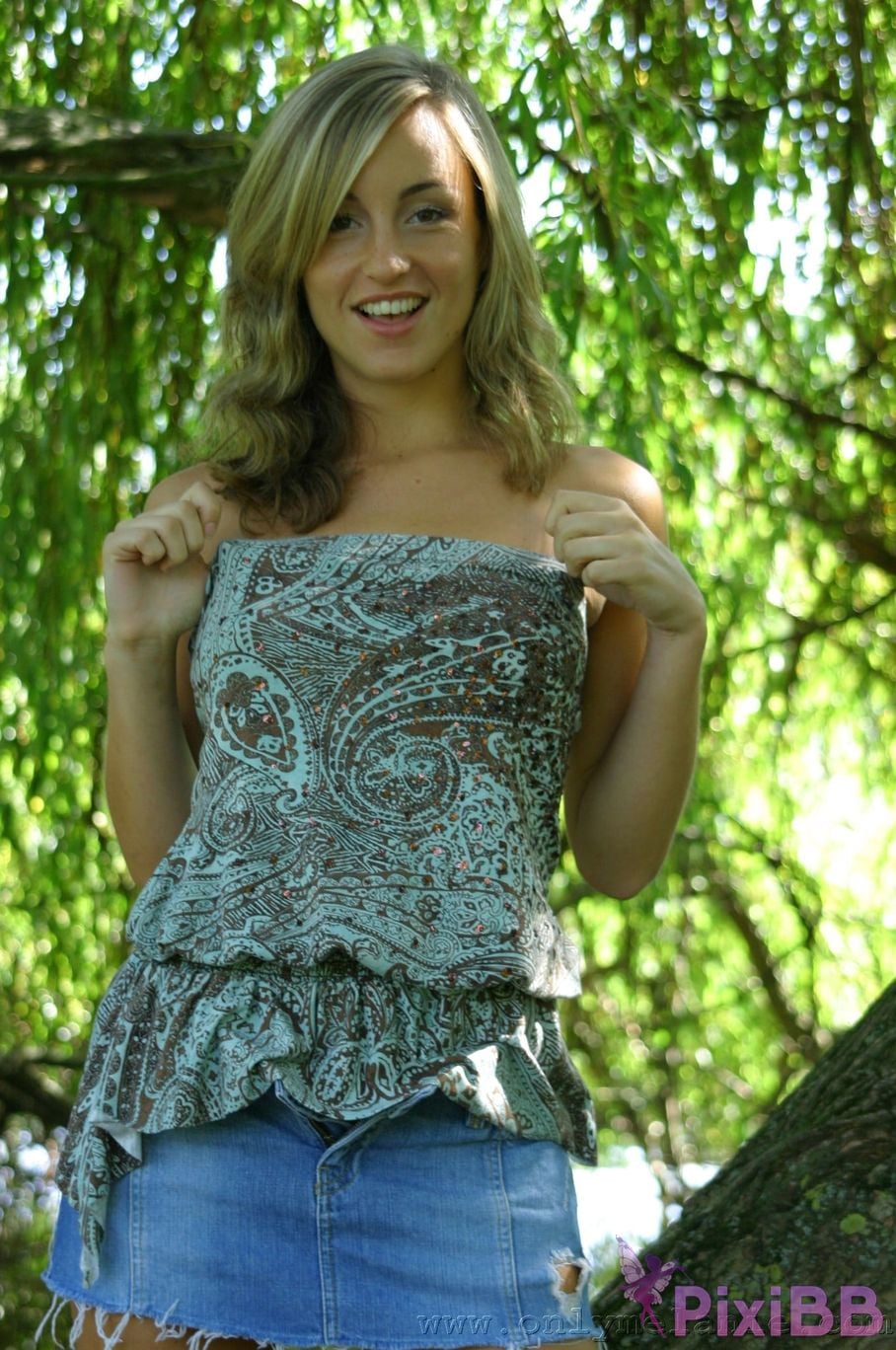 onlymelanie onlymelanie 101 077 PixiBB.COM