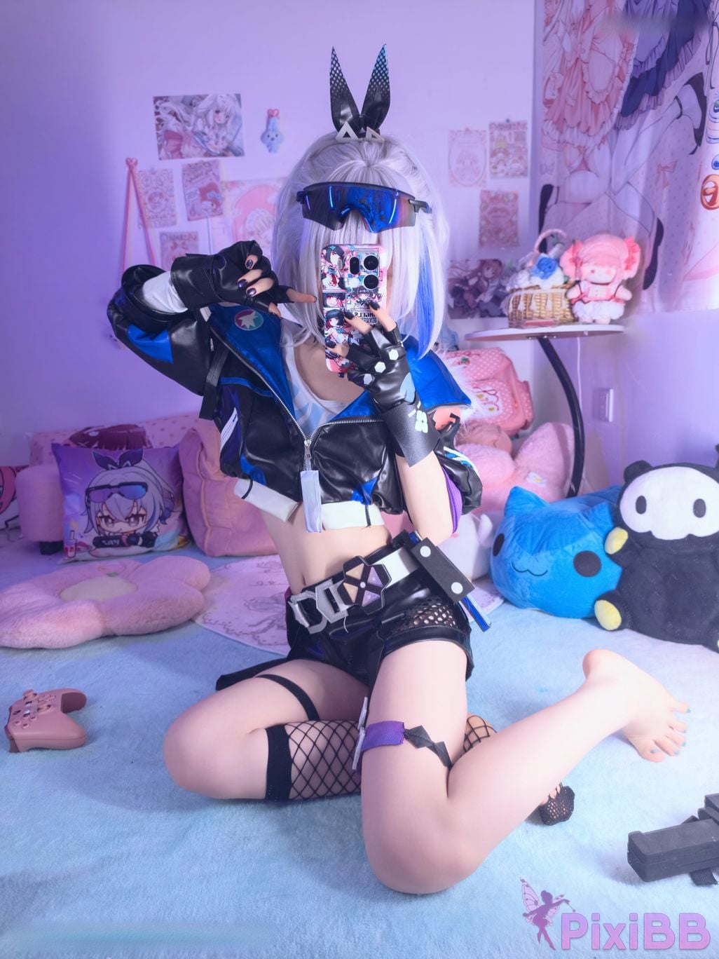 Cosplayer Somezo ran3 Collapsed Star Dome Railway silver wolf shirt PixiBB.COM 022