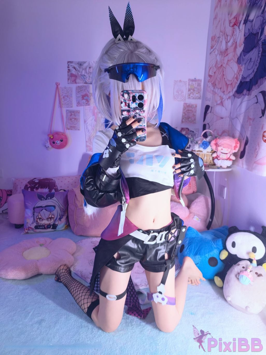 Cosplayer Somezo ran3 Collapsed Star Dome Railway silver wolf shirt PixiBB.COM 028