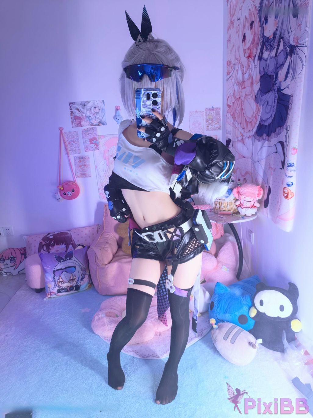 Cosplayer Somezo ran3 Collapsed Star Dome Railway silver wolf shirt PixiBB.COM 059