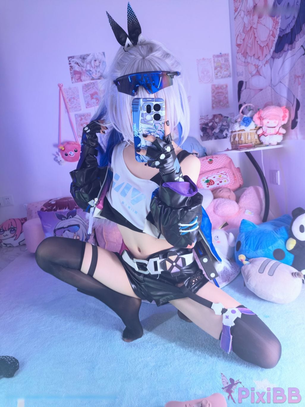 Cosplayer Somezo ran3 Collapsed Star Dome Railway silver wolf shirt PixiBB.COM 060