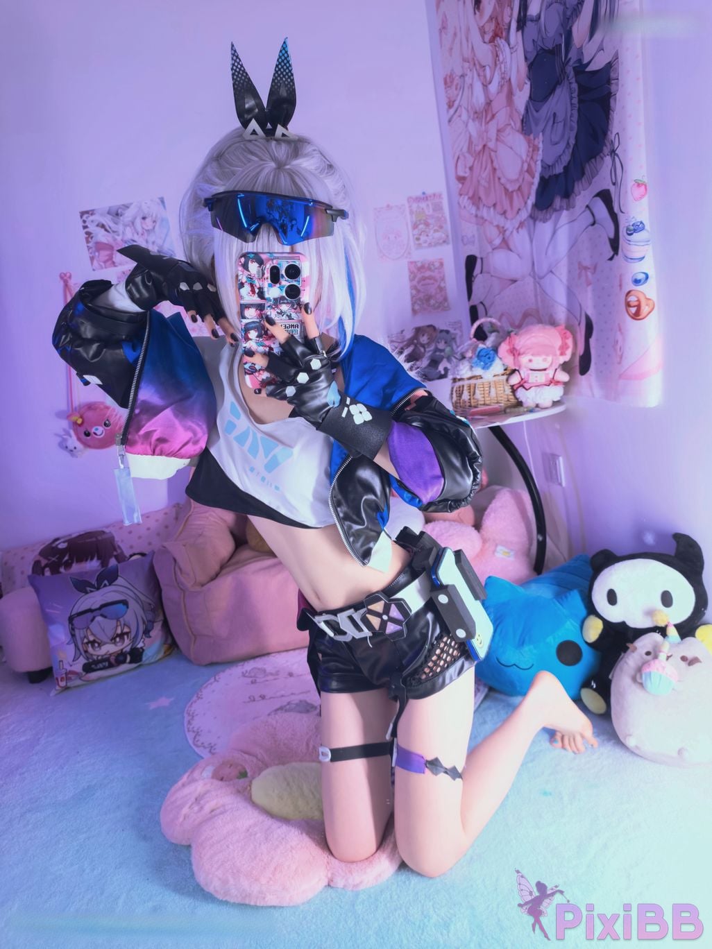 Cosplayer Somezo ran3 Collapsed Star Dome Railway silver wolf shirt PixiBB.COM 076