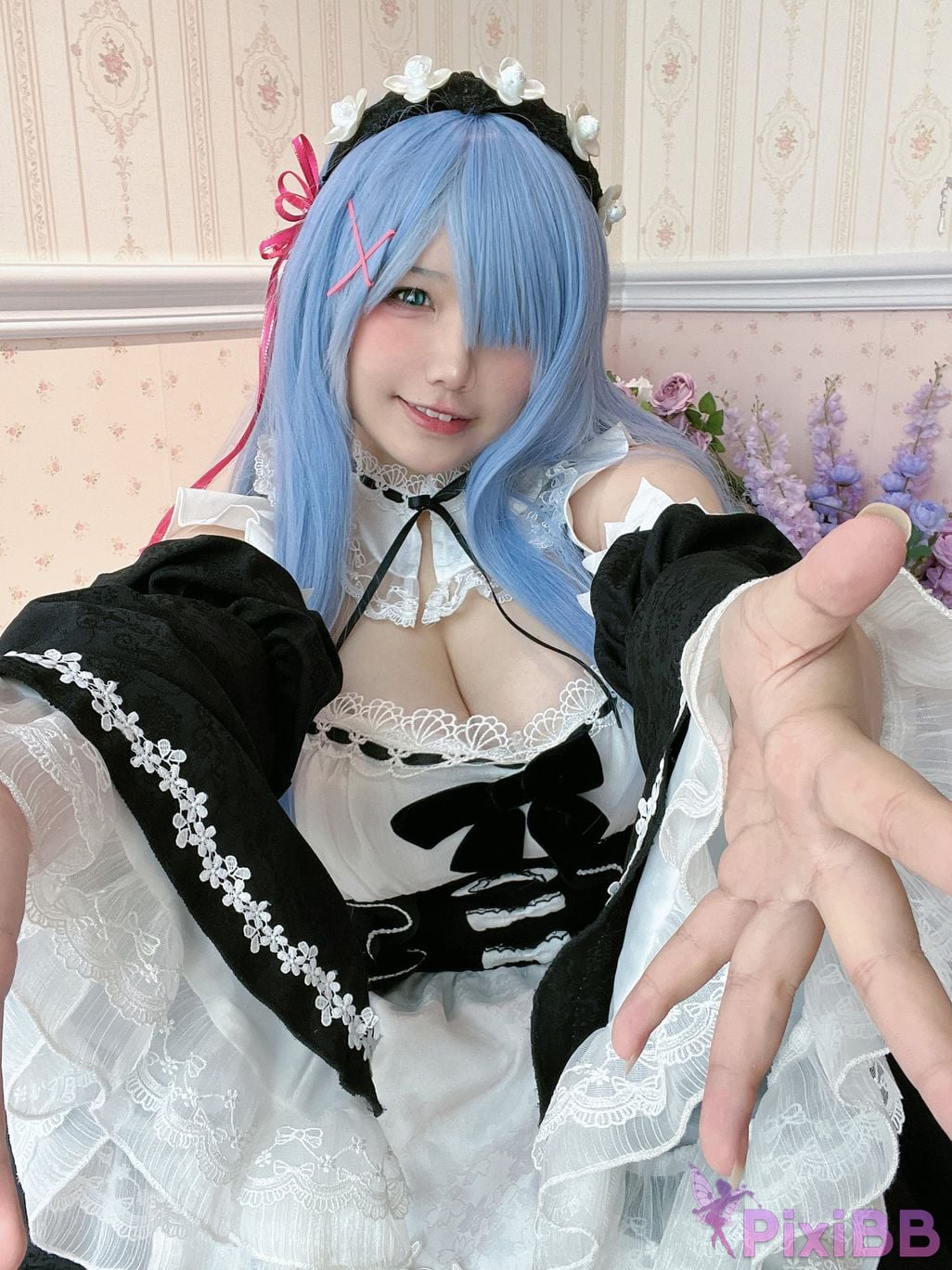 Cosplayer Ah Ban is very happy today Rem maid PixiBB.COM 017