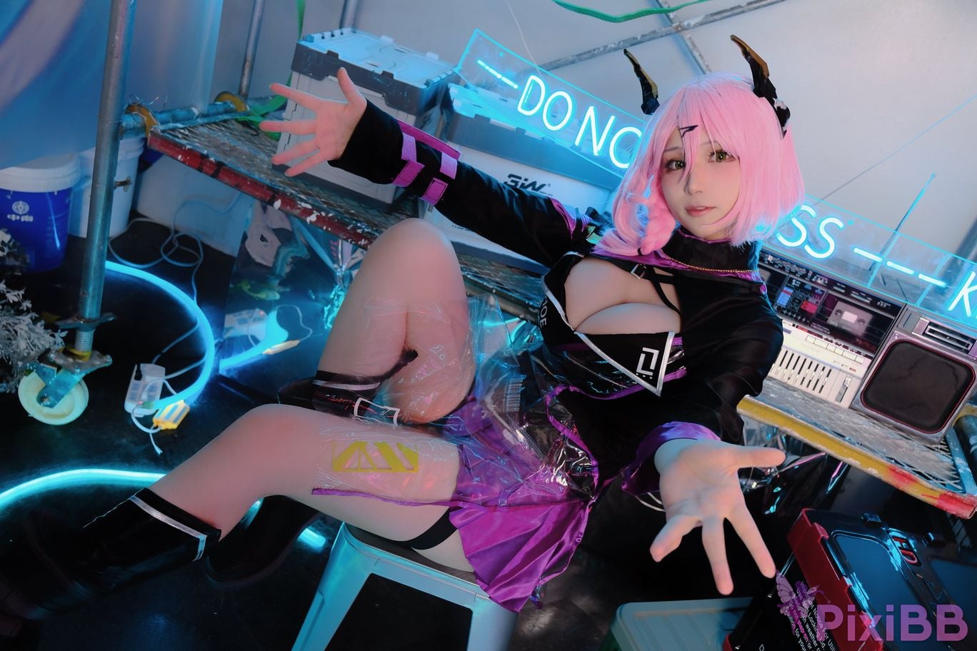 Coser youmeko TESS Set Erophone PixiBB.COM 003