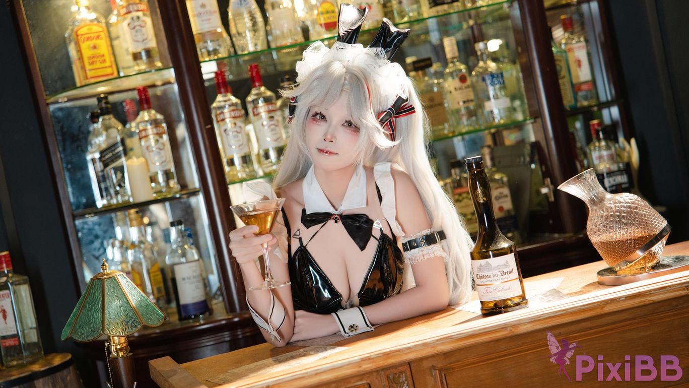 Cosplayer san wu ren xing Eugen bunny girl PixiBB.COM 019