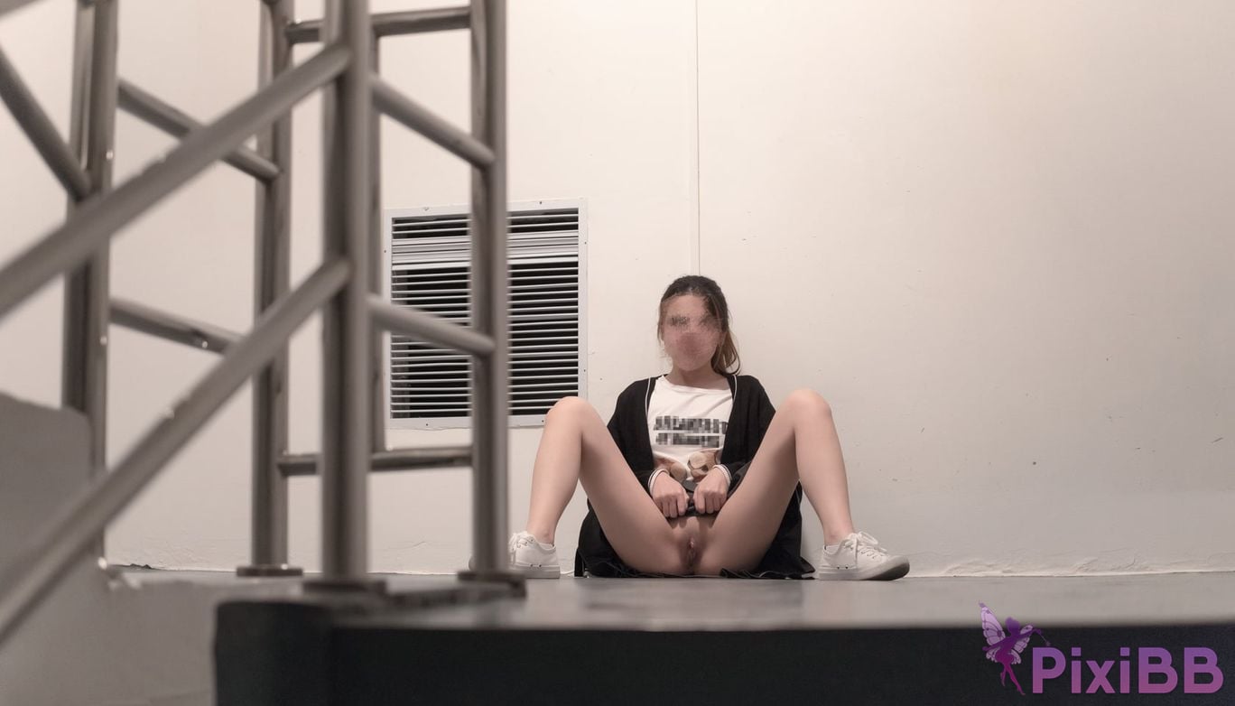 OtherXXX Mr.s meow Show benefits in front of others Bitch training PixiBB.COM 046