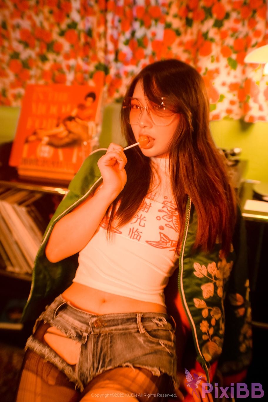 KUEN Miho Naked Killer PixiBB.COM 043
