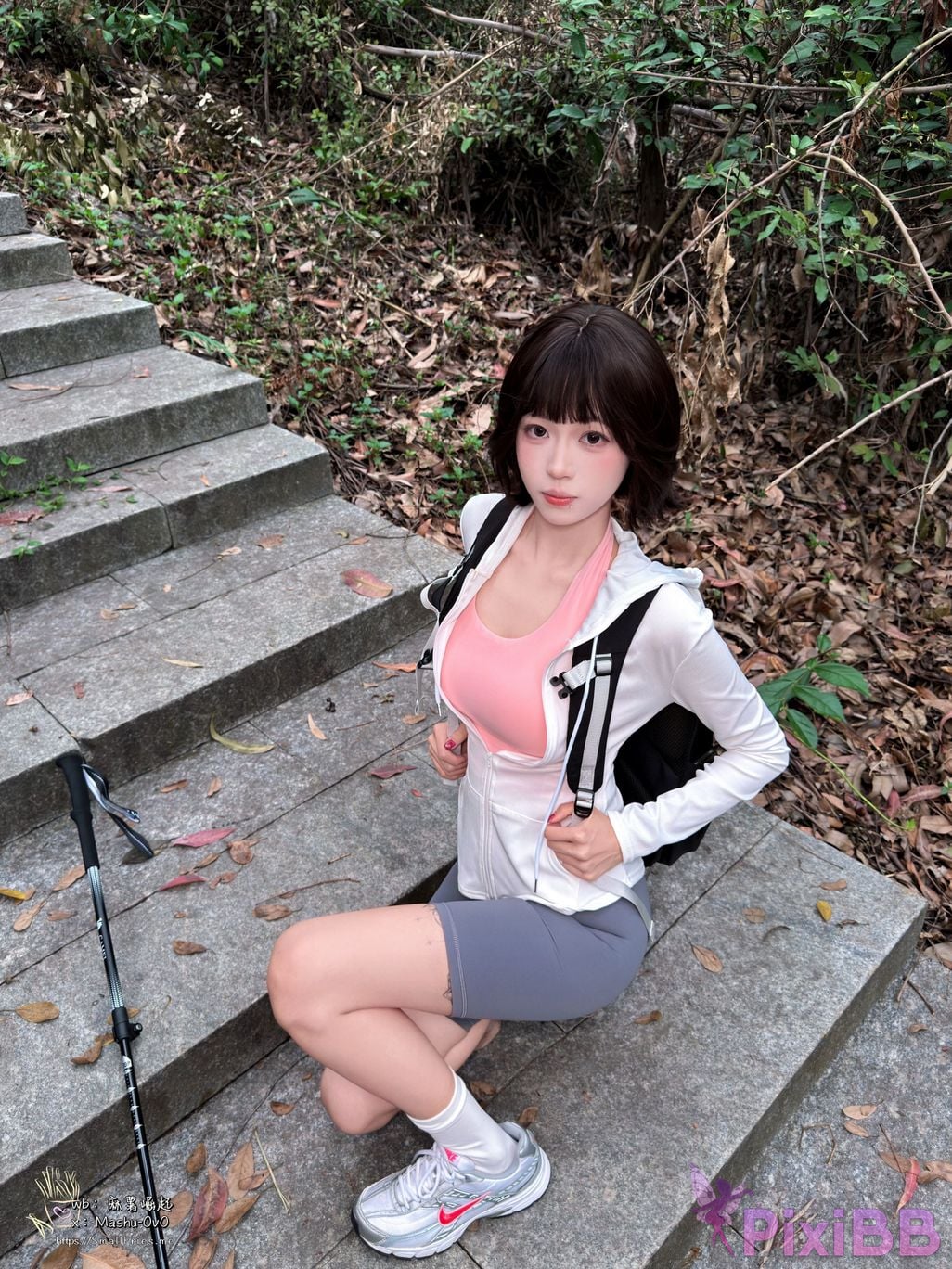Cosplayer Mochi is delicious Girlfriends Mountaineering Diary PixiBB.COM 015
