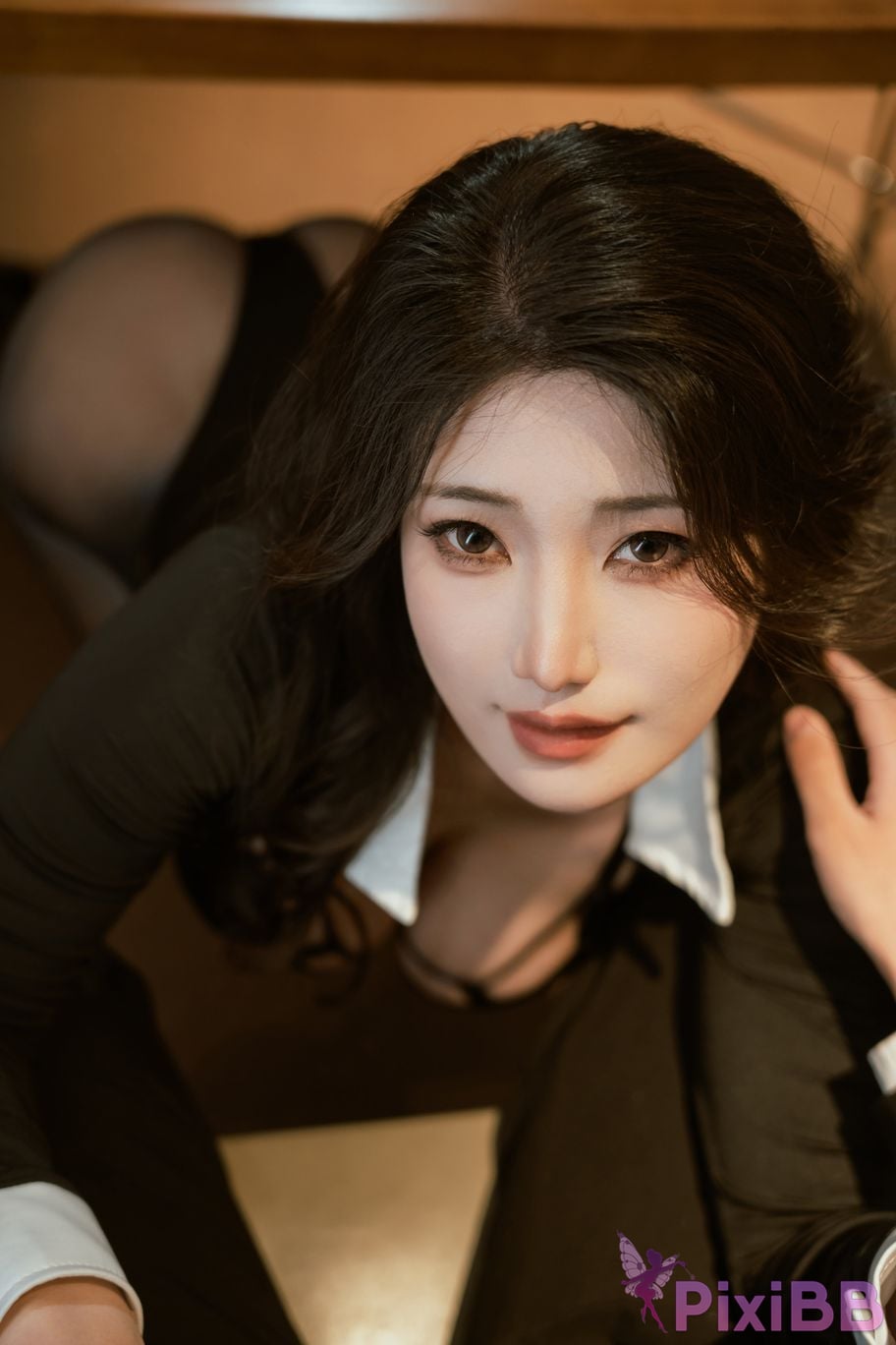 Cosplayer Xinglan is Lanlan and her name Lanmei. Spicy female secretary PixiBB.COM 060