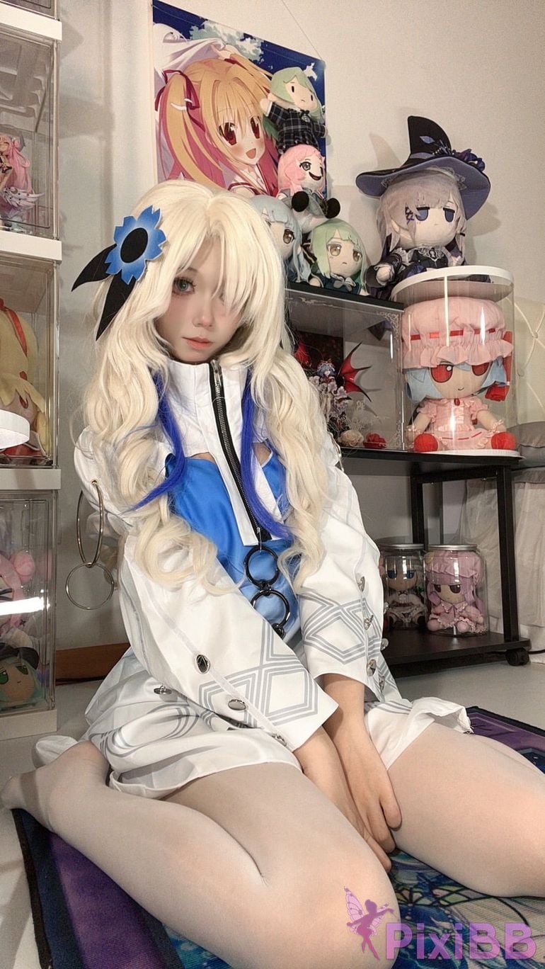 Cosplayer white oak Shirly Different world emotions PixiBB.COM 008.PNG