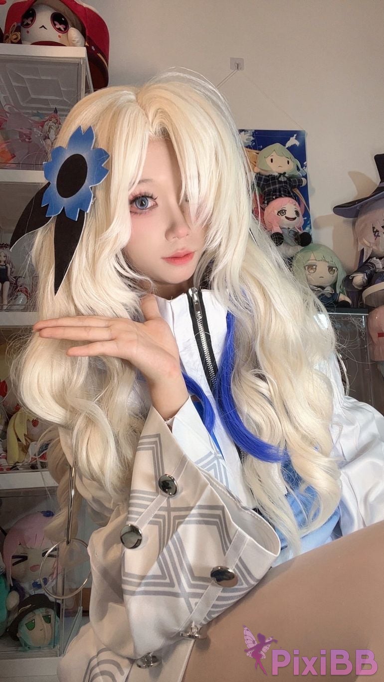 Cosplayer white oak Shirly Different world emotions PixiBB.COM 053.PNG