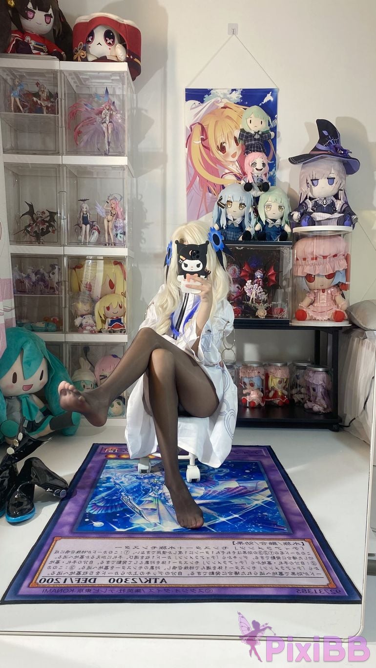 Cosplayer white oak Shirly Different world emotions PixiBB.COM 059.PNG
