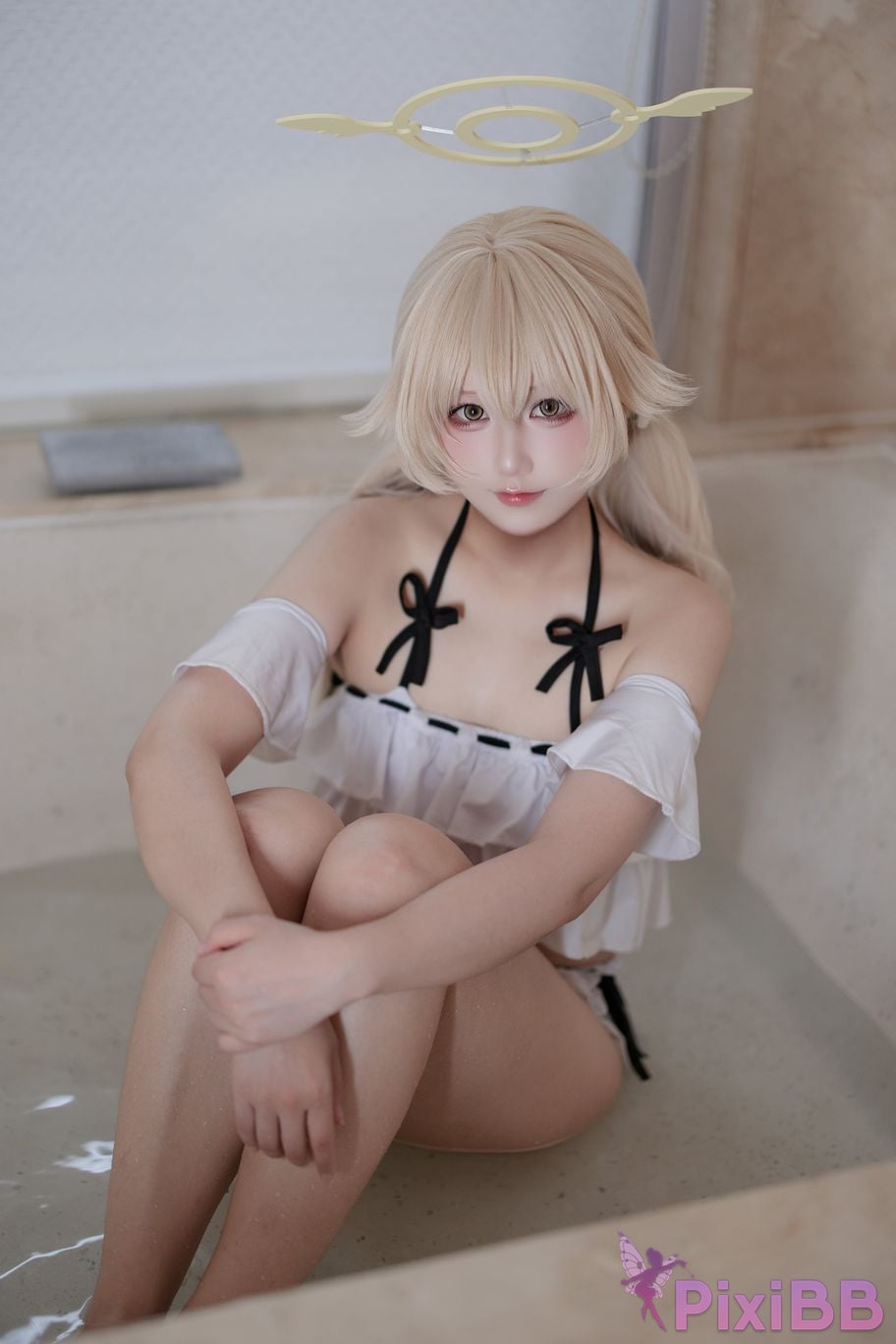Cosplayer lunananya Blue Archive Ajigu Rifumei Swimwear PixiBB.COM 016