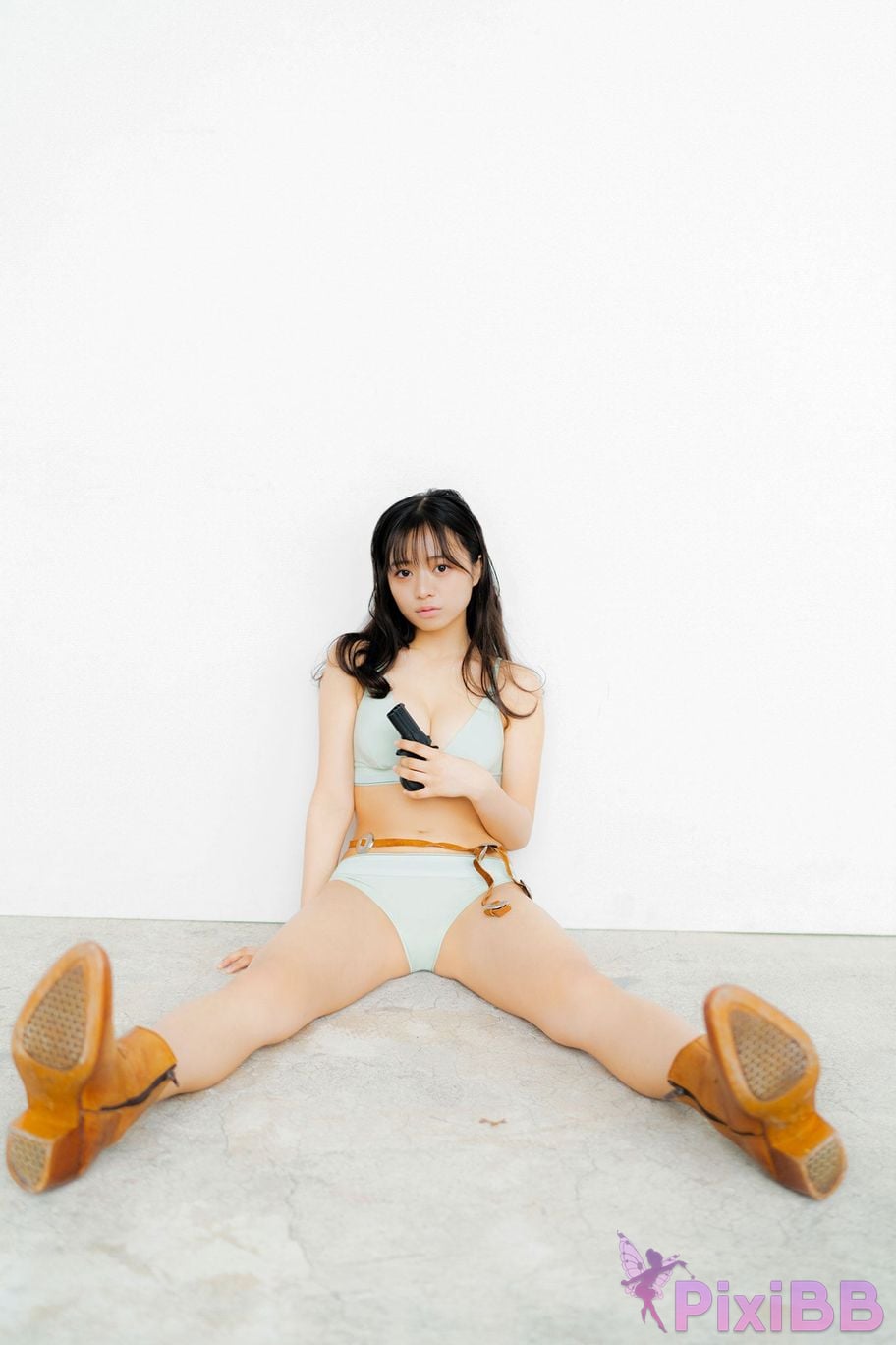 Japanese Idol Ayano Kato Expanded version Complete 50P Miss Magazines Asoviva spy and assassin Yanmaga digital photo book PixiBB.COM 025